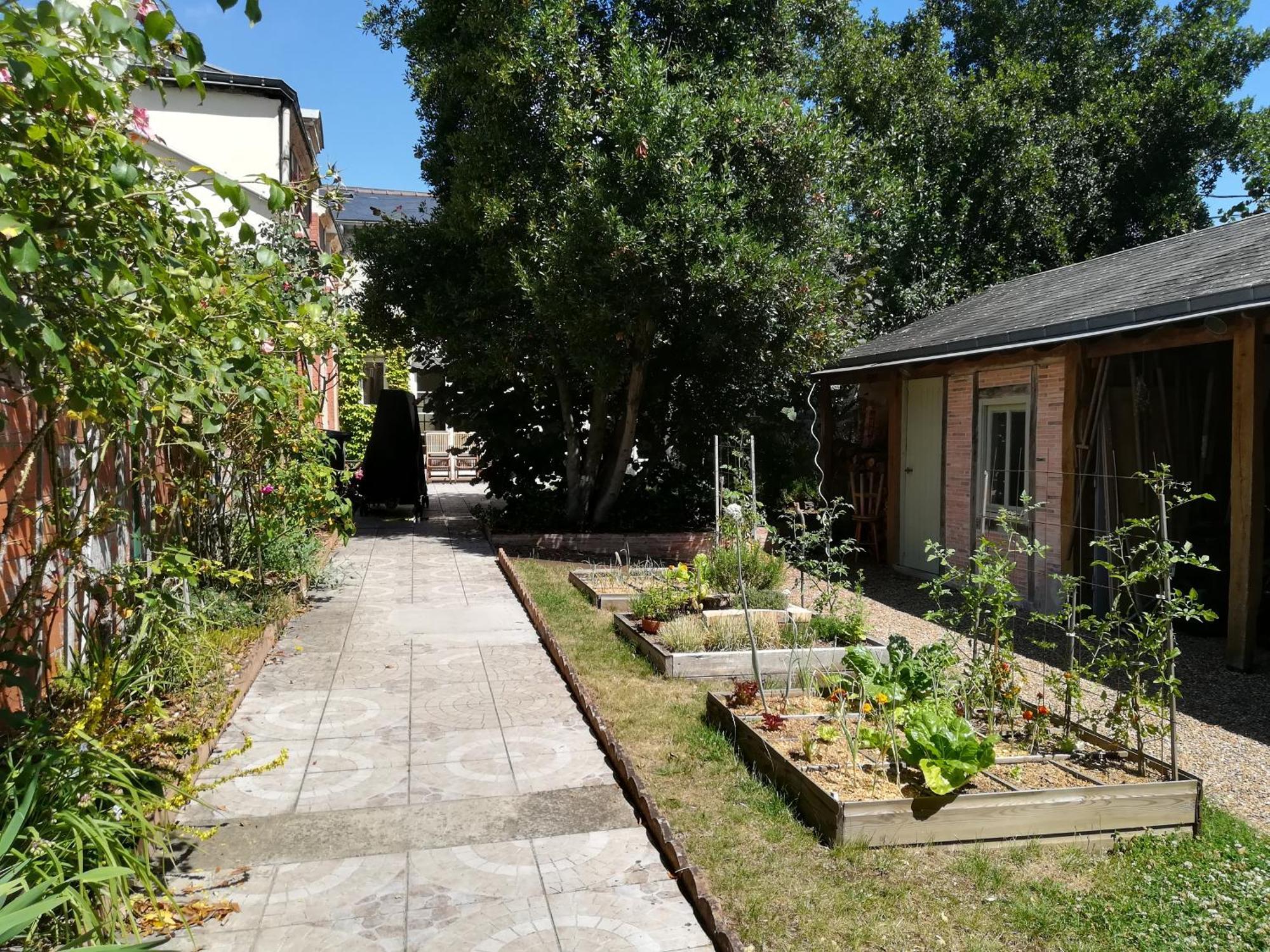 Les Jardins De Beauverger Couette-café Le Mans